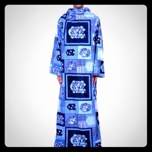 North Carolina Tar Heels snuggie