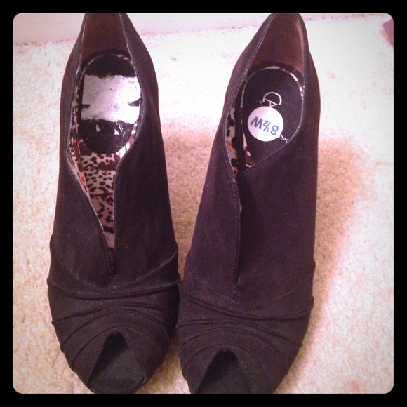 Carlos Santana Shoes - ❌SOLD❌ Peep Toe Boot heels