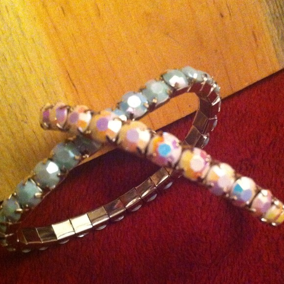 Stretch bracelets with stones