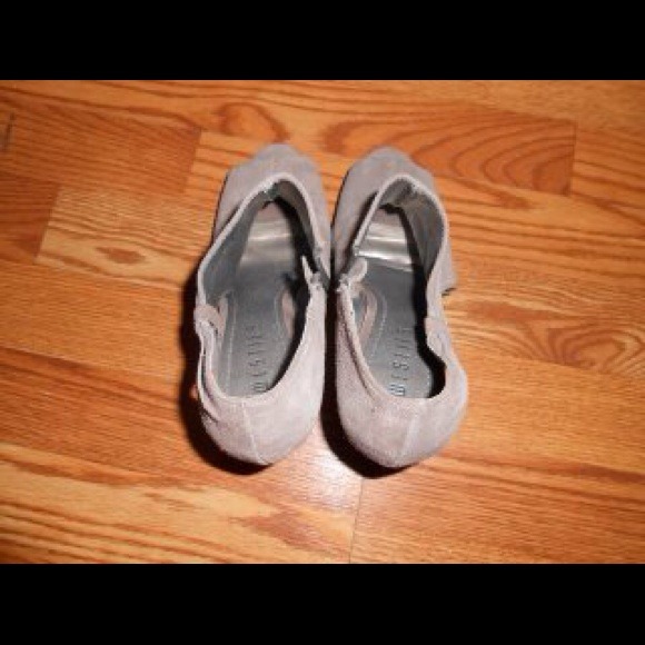 **SOLD** - Picture 3 of 4