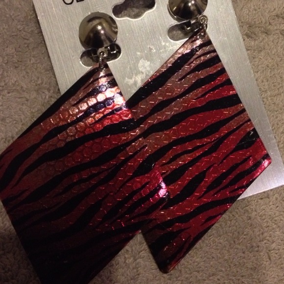 Red Zebra Designed Clip On Earrings - Picture 2 of 3