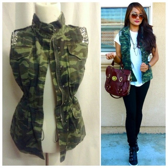 JOLT Jackets & Blazers - RESERVED FOR @KICAVILLE  bejeweled COUMOFLAGE vest