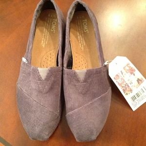 ❌SOLD❌ TOMS