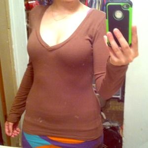Brown long sleeve v-neck shirt