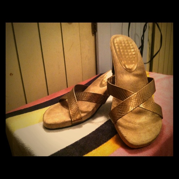 Bronze heels