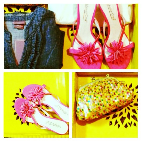 Coldwater Creek Peep Toe Heel with Leather Flower - Picture 4 of 4