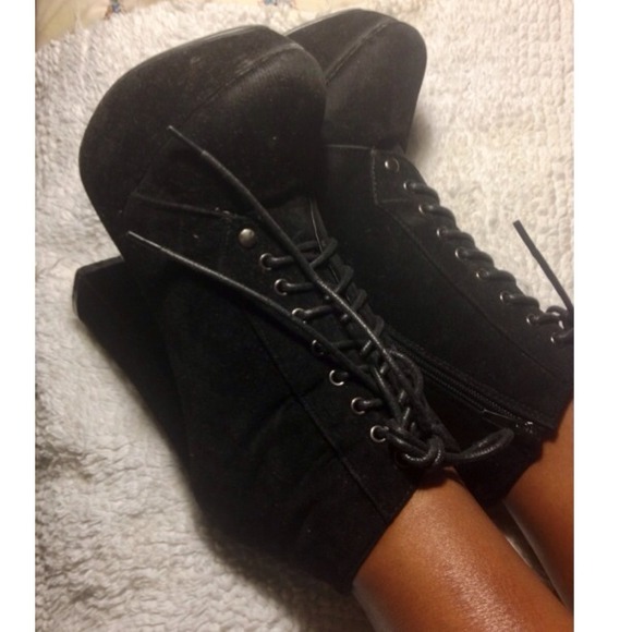 JC Suede Lita Boot Inspired Shoe - Picture 4 of 4