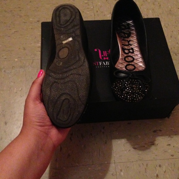 Spikes & bows. - Picture 3 of 4