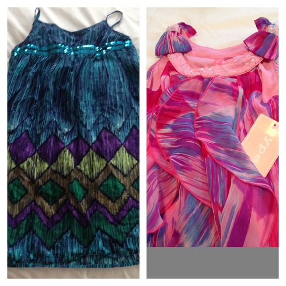 🎁sold🎁 with Bundle two girls dresses