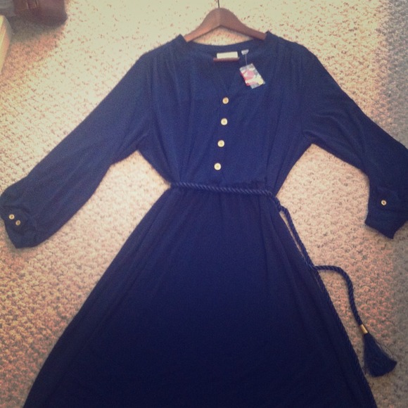 😳🙌 SOLD!!! Cute navy blue dress! 😍👍