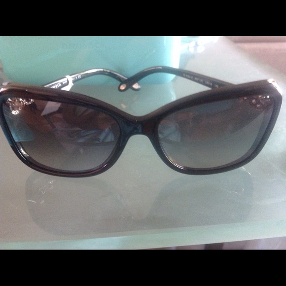 Tiffany & Co. Accessories - Authentic Tiffany Sunglasses brand new