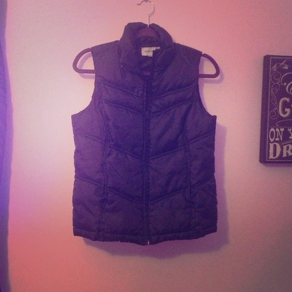 Merona puffy black vest