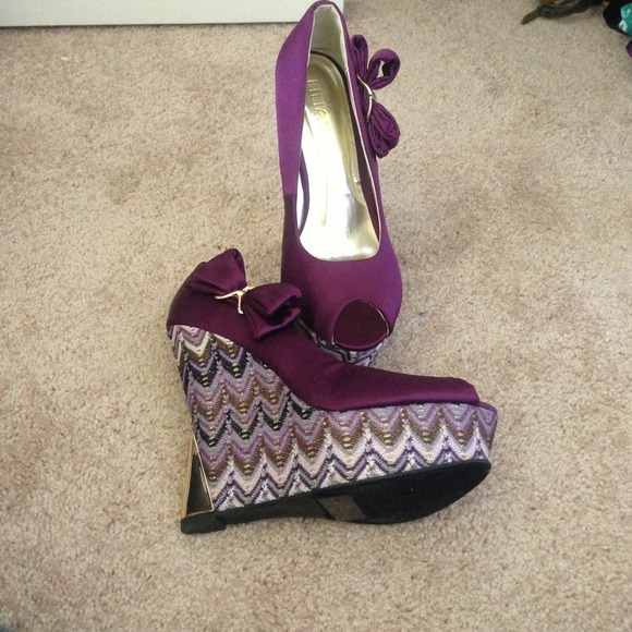 💰SOLD💰 in bundle**Purple Wedge Multi-color heel - Picture 2 of 4