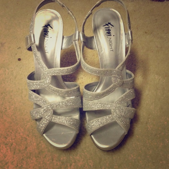 Silver glitter heals.