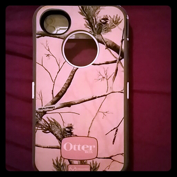 iPhone 4/4s Pink Camo Otterbox case