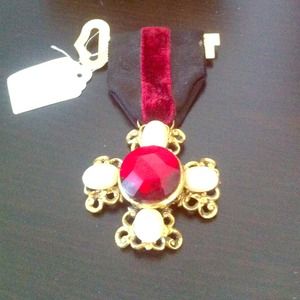 ❤GORGEOUS brooch❤