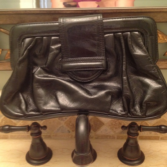 Black H&M clutch