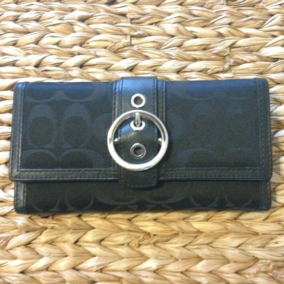 100% Authentic black Signature Coach wallet