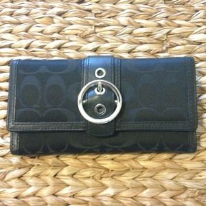 100% Authentic black Signature Coach wallet