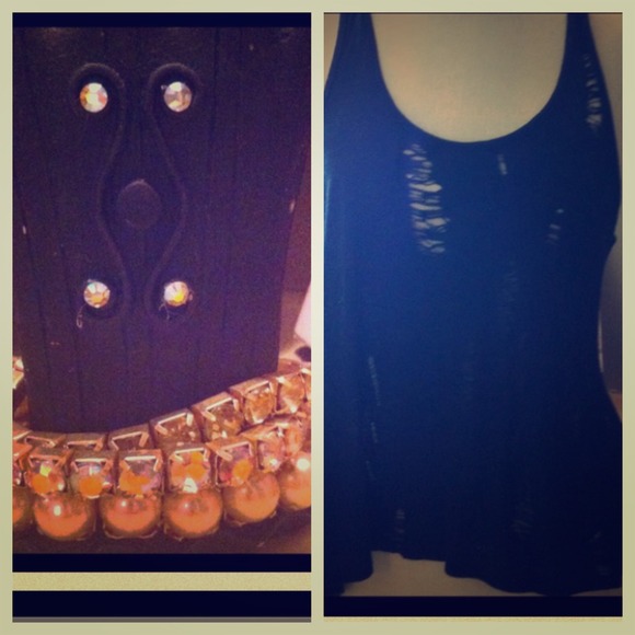 Shredded razor back tank and bracelets
