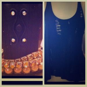 Shredded razor back tank and bracelets