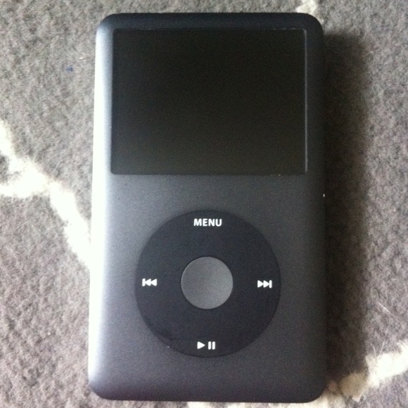 Grey iPod - Picture 3 of 4