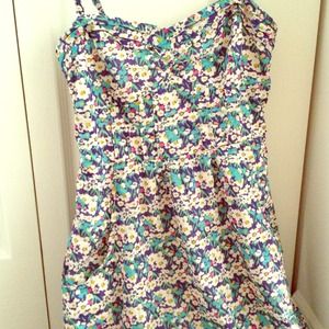 American eagle floral pattern dress
