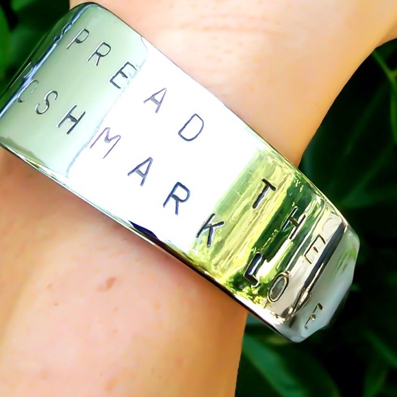 I 💗💗it!!! Spreading the Poshmark Love!!💗 - Picture 4 of 4