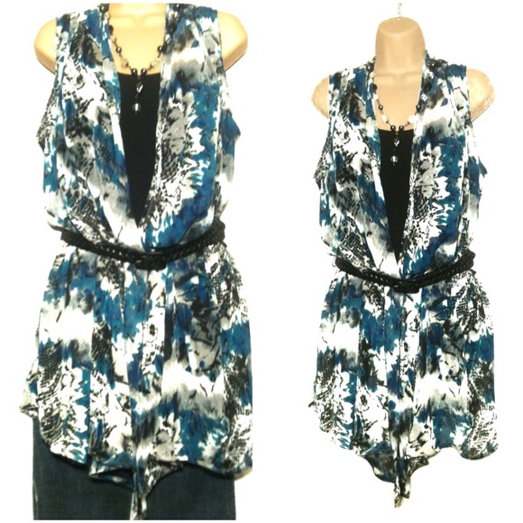 🚫Sold🚫#22  NWT Beautiful Print Sheer Top/Dress