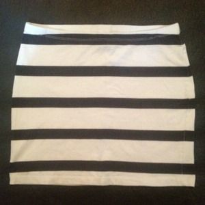 White and black striped H&M mini