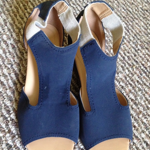 Navy Blue wedges - Picture 2 of 3