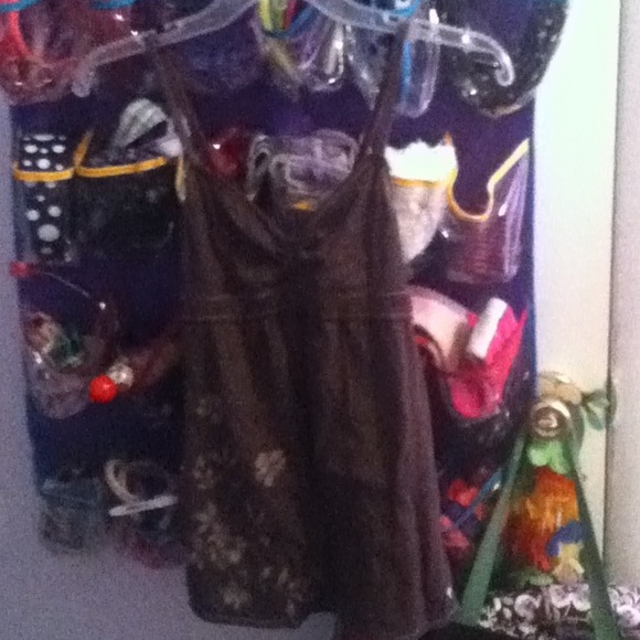 Brown tank top