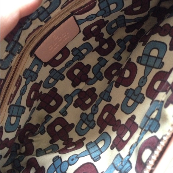Gucci Handbag - Picture 3 of 3
