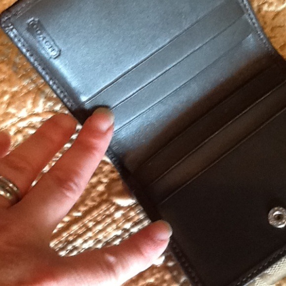 SOLD Authentic Coach Wallet - Picture 3 of 3