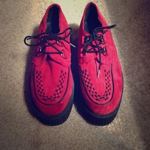 Red TUK creepers