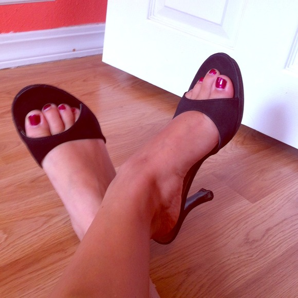 Black heels