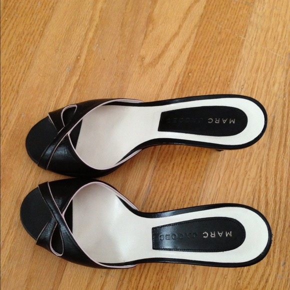 Marc Jacobs Black leather shoes