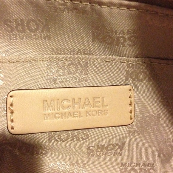 ๐ซSOLD on eBay๐ซ Authentic Michael Kors Tote - Picture 3 of 4