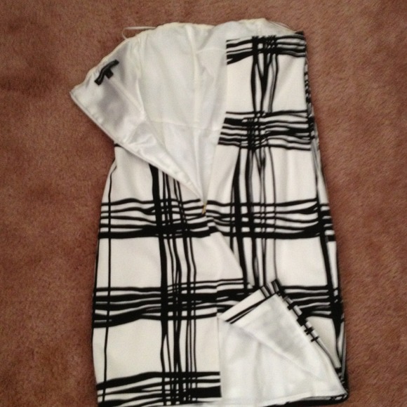 Sexy Express strapless dress! NWOT - NEVER WORN! - Picture 2 of 3