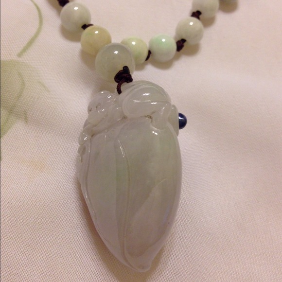 🌹This purple peaches necklace is real jade🌹