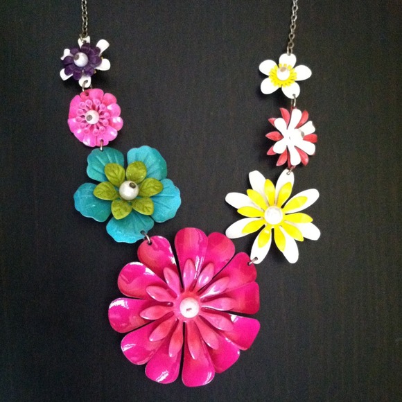 🌀Sold🌀Floral Necklace