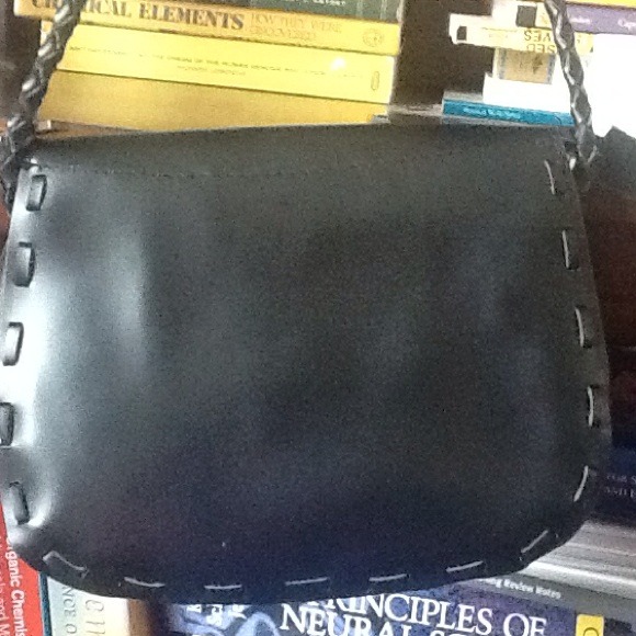 FINAL SALE Cute small / black satchle - Picture 4 of 4