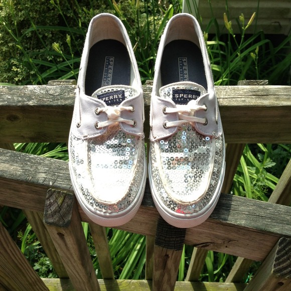 womens sequin sperrys