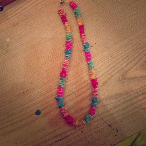 Multicolor shell necklace