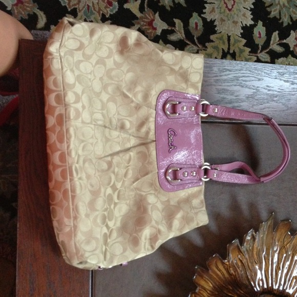 Authentic coach purse