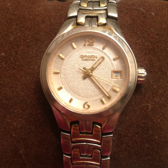 Watch - Picture 3 of 3