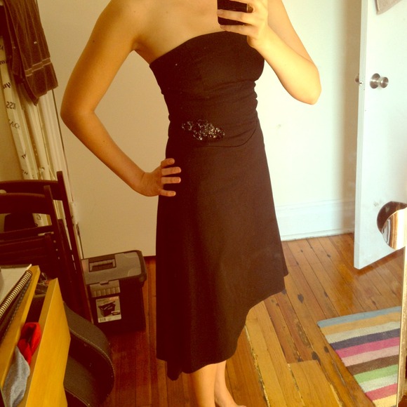 SOLD - Strapless black formal vintage-style dress
