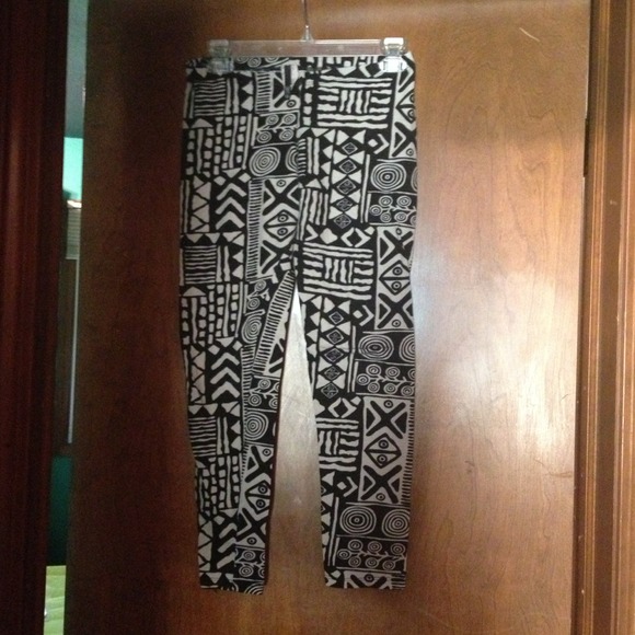 Aztec leggings