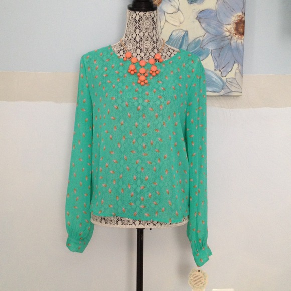 Tops - Button down back!