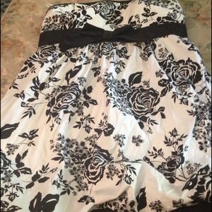 Black and white floral summer dress